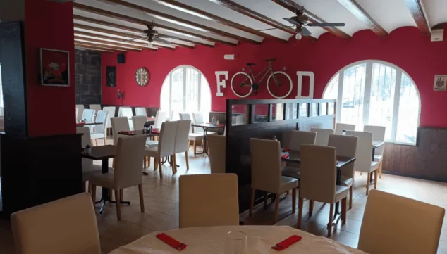 interior de black flame en pedreguer