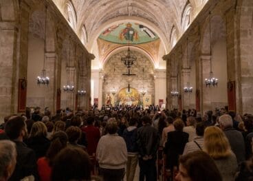 Llegada a la Iglesia de Santa Caterina Màrtir el día grande de Teulada