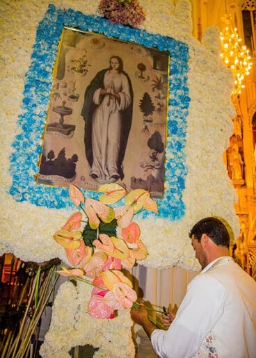 Ofrenda a la virgen en Benissa