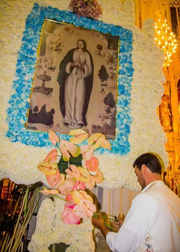 Ofrenda a la virgen en Benissa