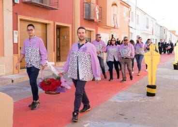 Quintada en la ofrenda de flores en Teulada