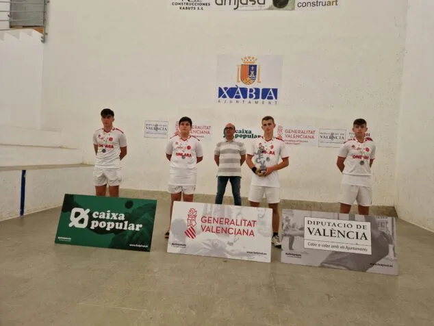 Imagen: El equipo cadete de Pilota de Ondara