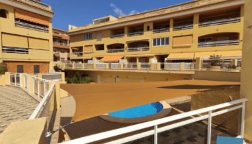 Cobertores de piscina a medida instalados por Tol2 Xàbia