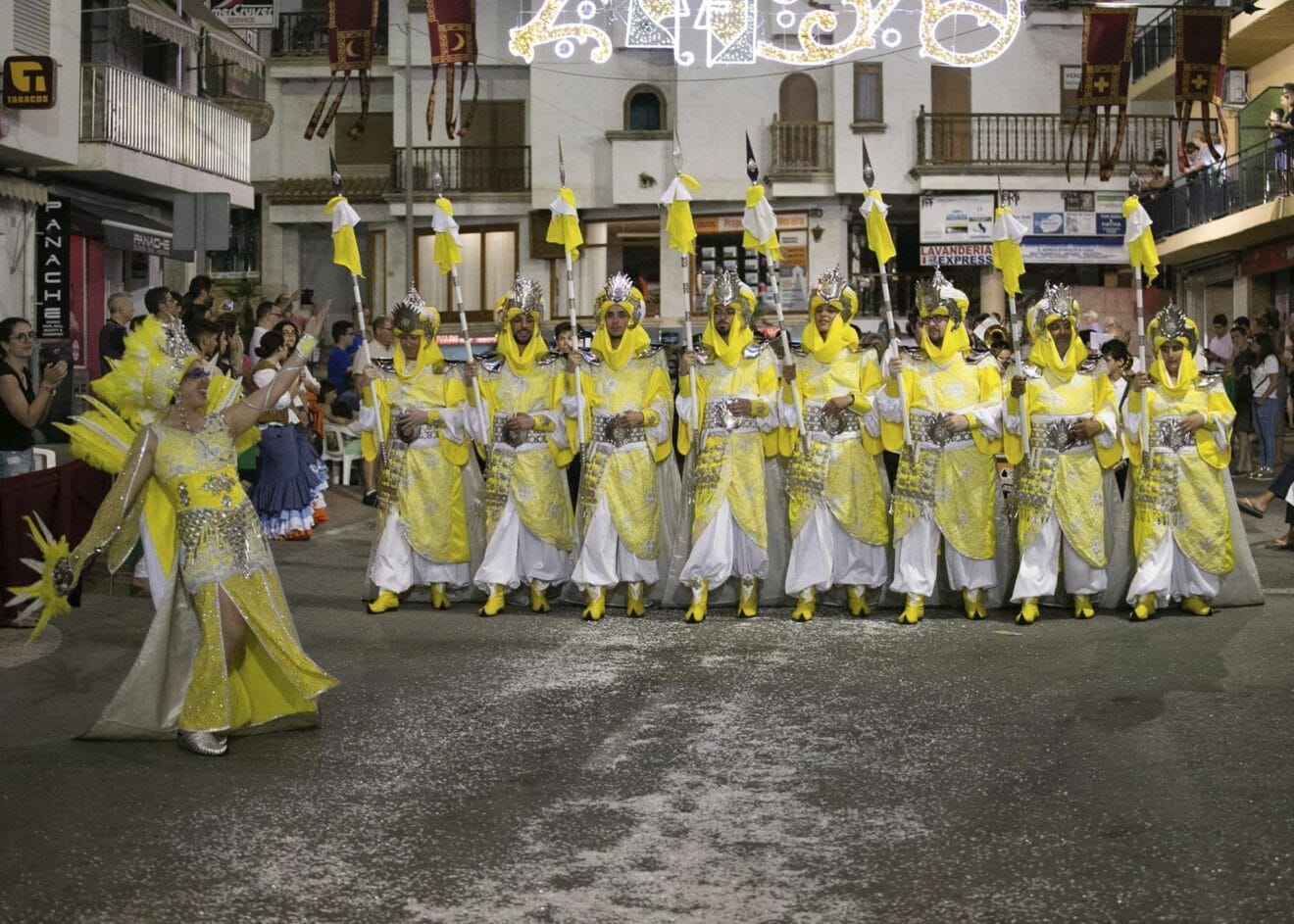Desfile de gala de la capitanía mora