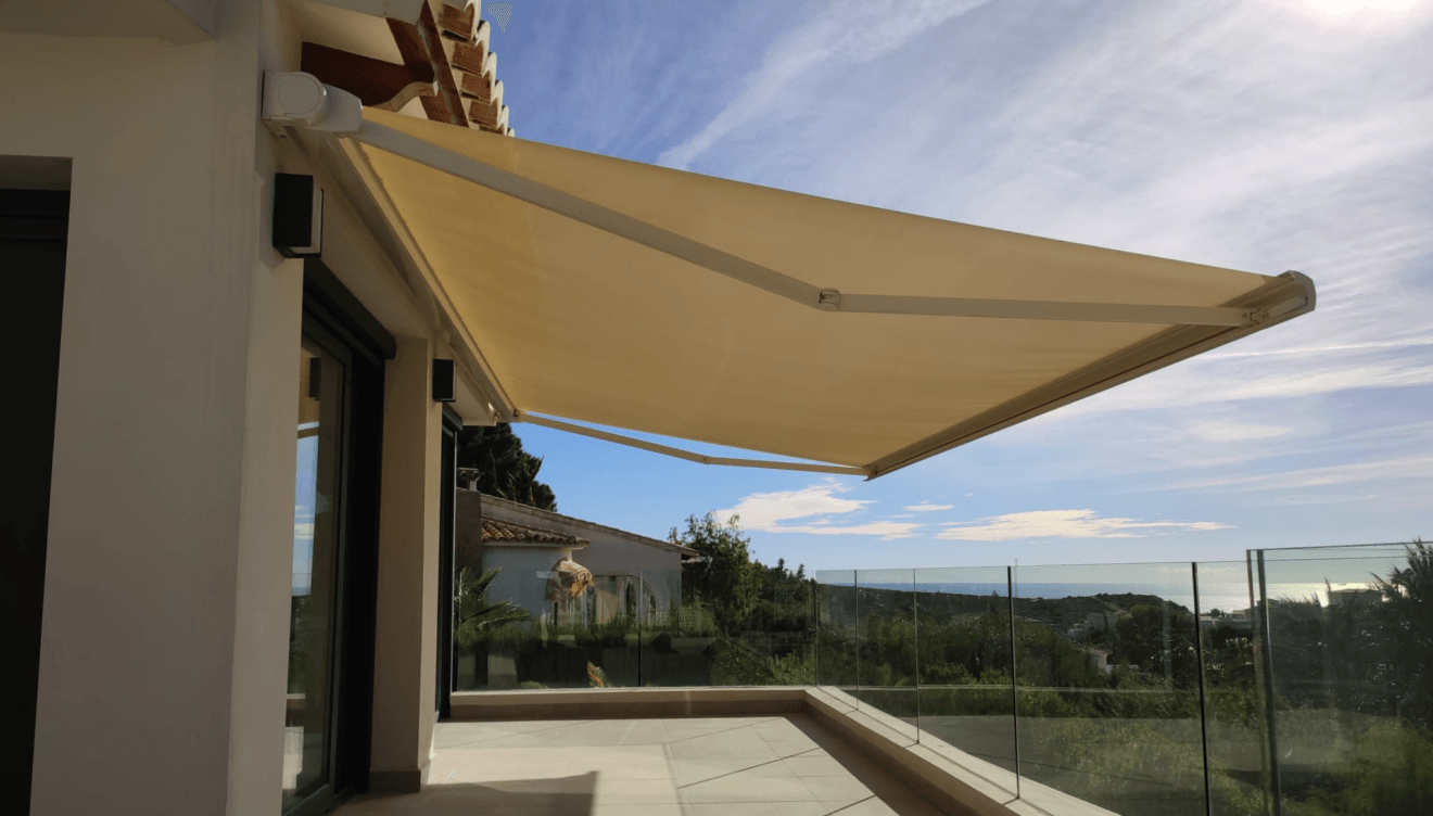 Distribución Soluciones de sombra y protección solar para terrazas en Xàbia