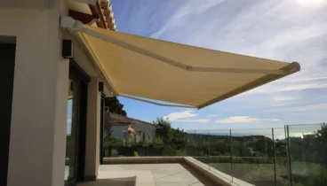 Distribución Soluciones de sombra y protección solar para terrazas en Xàbia