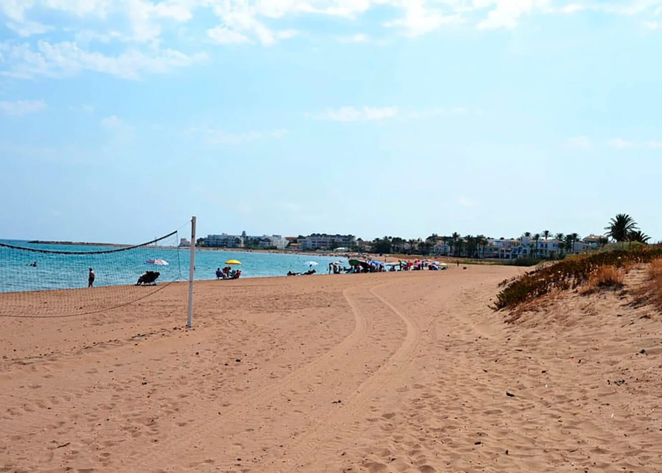 Dunas en la playa dels Molins de Dénia