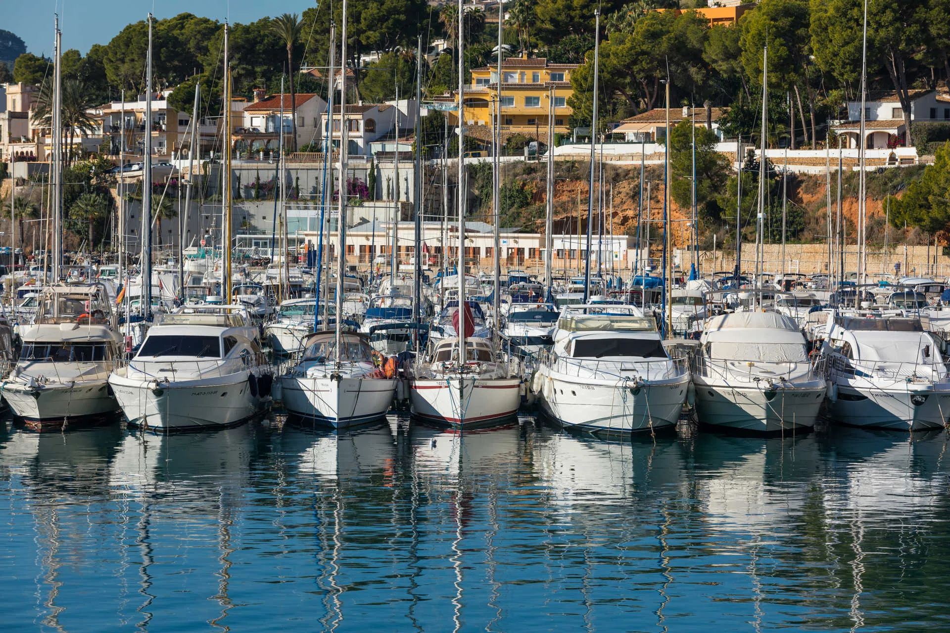 embarcaciones del club nautico javea