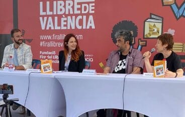 Empar Ferrer, José Fonollosa, Víctor Bisquert y Nuria Sendra en la presentación
