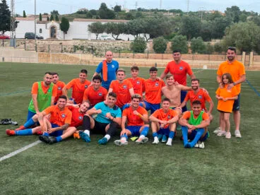 F.B. Teulada Moraira: el equipo más goleador y el menos goleado de la temporada 16 equipo futbol base de teulada moraira