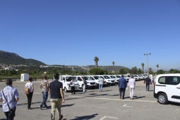 Exposición de coches en Torrecremada