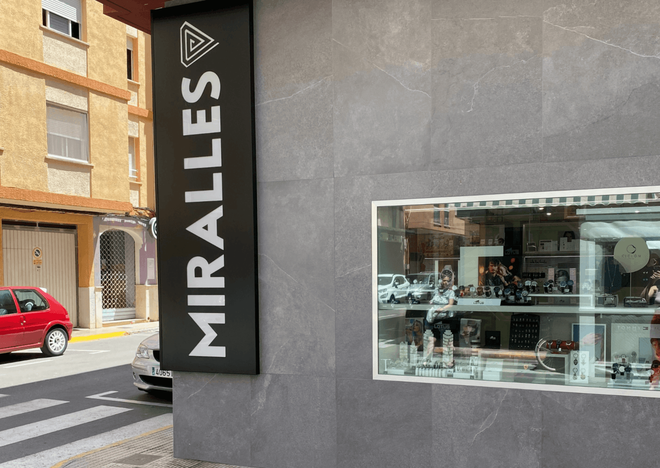 Fachada de Miralles Joieria i Complements