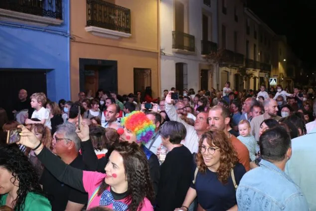 El Carnaval más famoso de la Marina volvió a tomar las calles para hacer vibrar a Pego de nuevo 65 festival darts esceniques pego 202250