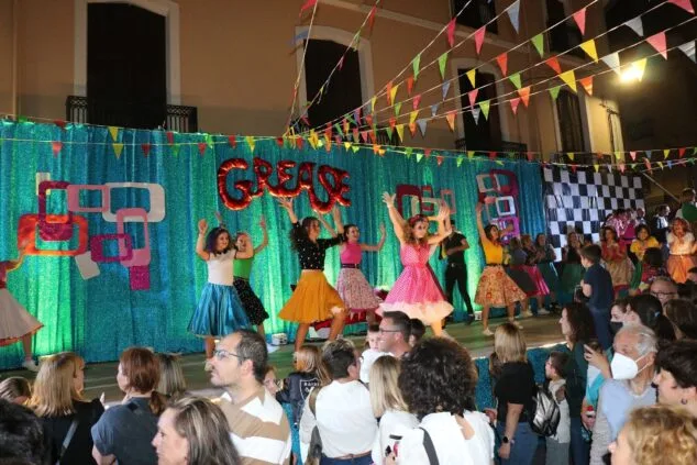 El Carnaval más famoso de la Marina volvió a tomar las calles para hacer vibrar a Pego de nuevo 76 festival darts esceniques pego 202277