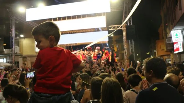 El Carnaval más famoso de la Marina volvió a tomar las calles para hacer vibrar a Pego de nuevo 10 festival darts esceniques pego 202298