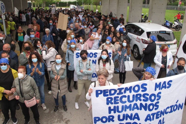 Demonstration at Dénia Hospital 01