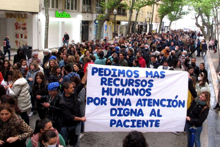 Manifestación por la sanidad comarcal en Dénia 06