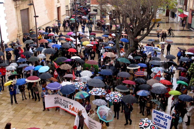 Manifestación por la sanidad comarcal en Dénia 34