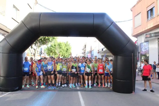 Imagen: Salida de la Volta a Peu en Ondara