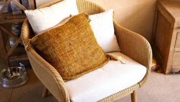 Sillón en tonos crema ideal para el salón