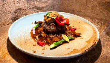 Solomillo de ternera con salsa de setas y foie