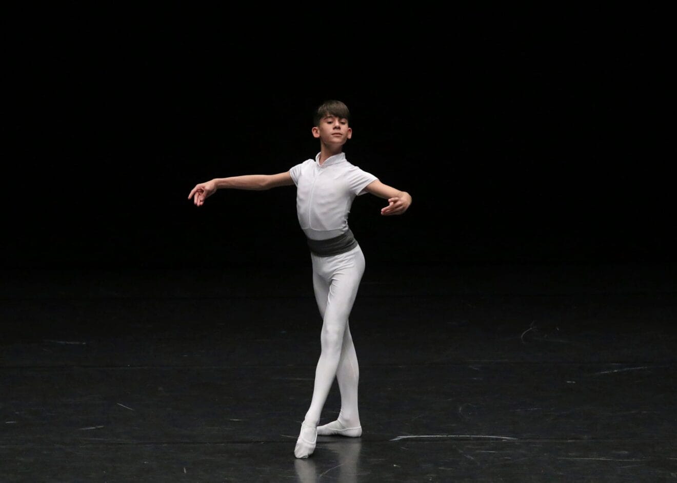 Toni Ferrando Moll, campeón nacional de danza contemporánea (6)