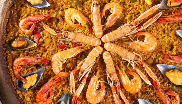 Restaurante Mena (Dénia) 8 tradicional arroz a banda marinero en les rotes distendido