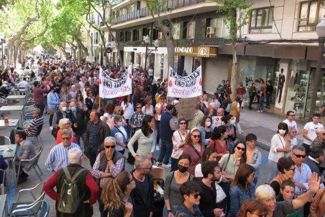 ultima manifestacion de marina salud en denia 15