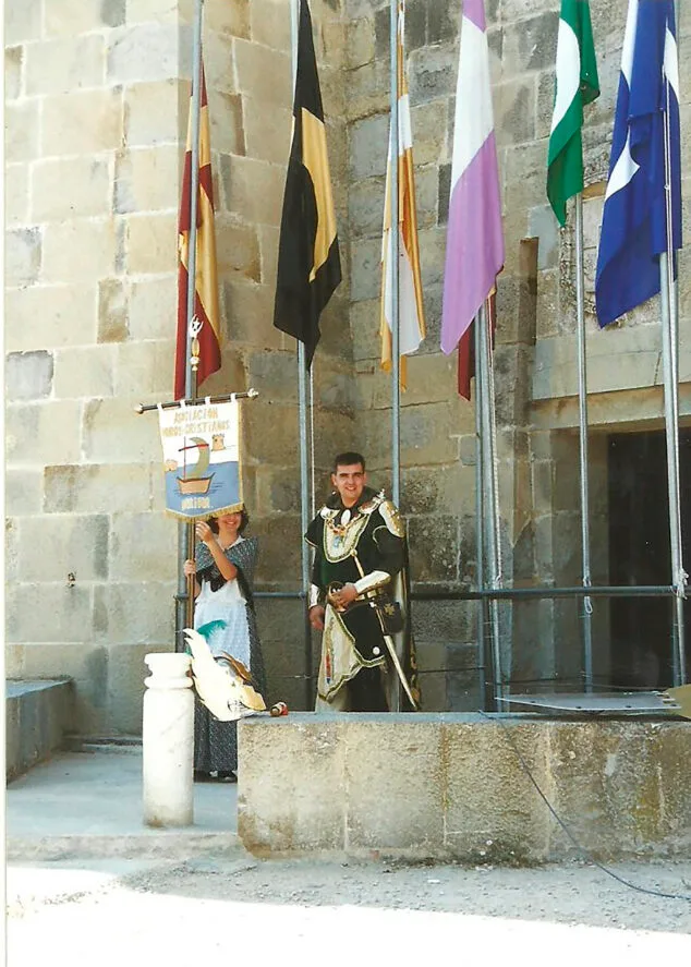 asociacion de mmicc junto al castillo de moraira decada1990 antonio ivars valles