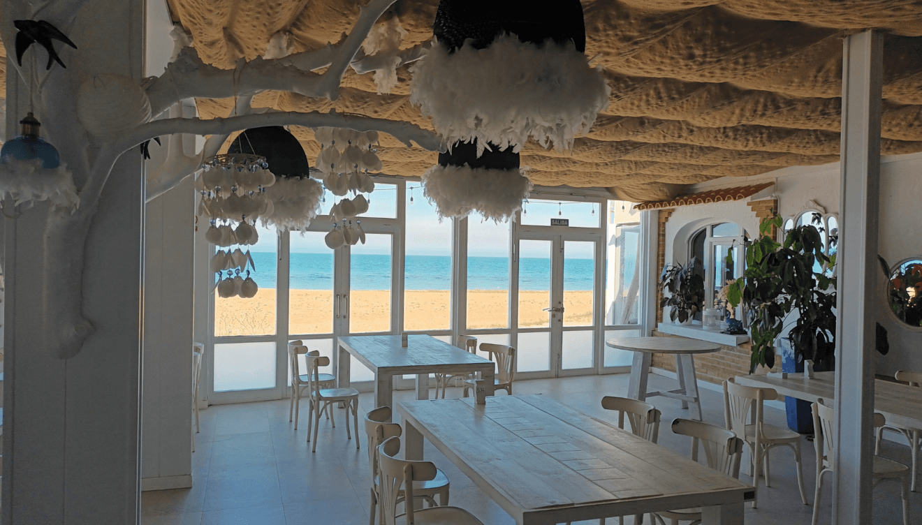 Comer en la playa de Dénia - Cova del Mero