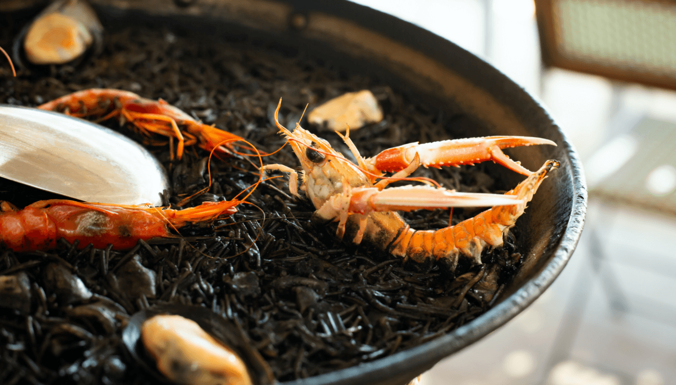 Comer paella en Dénia -Cova del Mero
