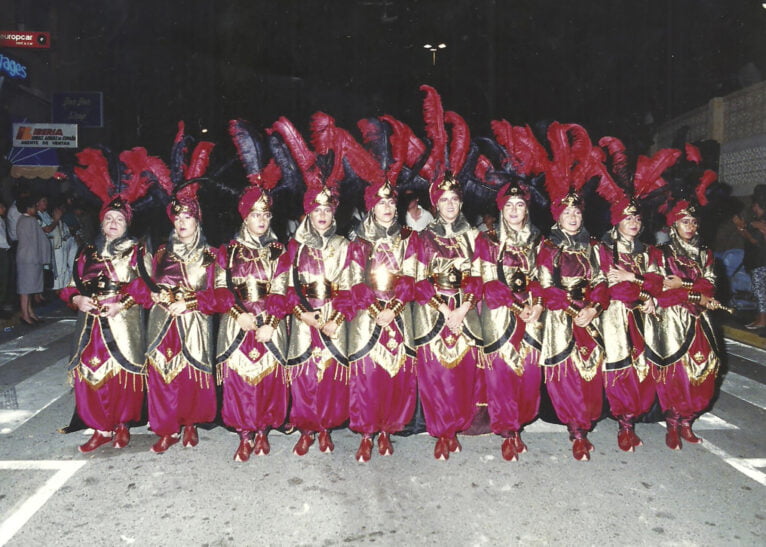 Desfile de gala en la década de los 1990 - Antonio Ivars Vallés