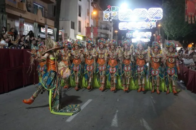 Así vivió Moraira su gran desfile de Moros y Cristianos 2022 17 moros y cristianos moraira 2022 ajuntament teulada moraira07