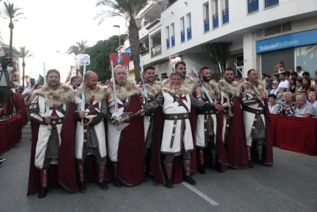 Así vivió Moraira su gran desfile de Moros y Cristianos 2022 9 moros y cristianos moraira 2022 ajuntament teulada moraira14
