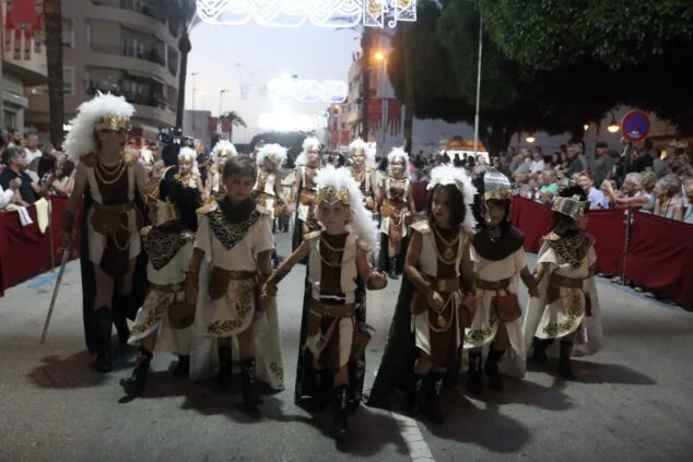 Así vivió Moraira su gran desfile de Moros y Cristianos 2022 19 moros y cristianos moraira 2022 ajuntament teulada moraira15
