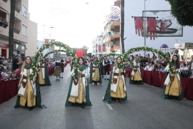Así vivió Moraira su gran desfile de Moros y Cristianos 2022 12 moros y cristianos moraira 2022 ajuntament teulada moraira21
