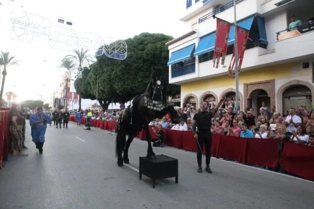 Así vivió Moraira su gran desfile de Moros y Cristianos 2022 13 moros y cristianos moraira 2022 ajuntament teulada moraira23