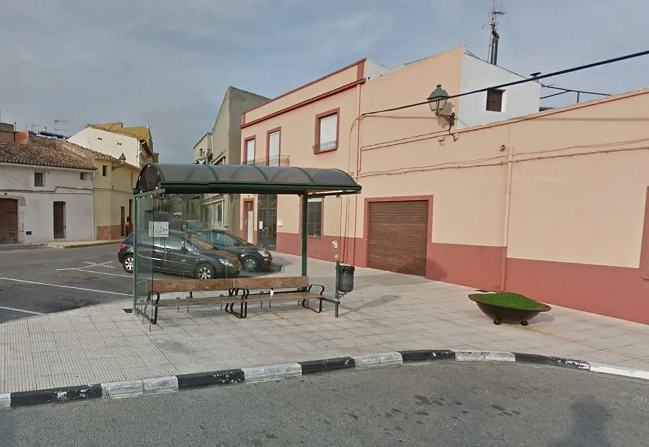 Parada de autobús en Ràfol d'Almúnia