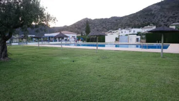 Piscina de Benimeli