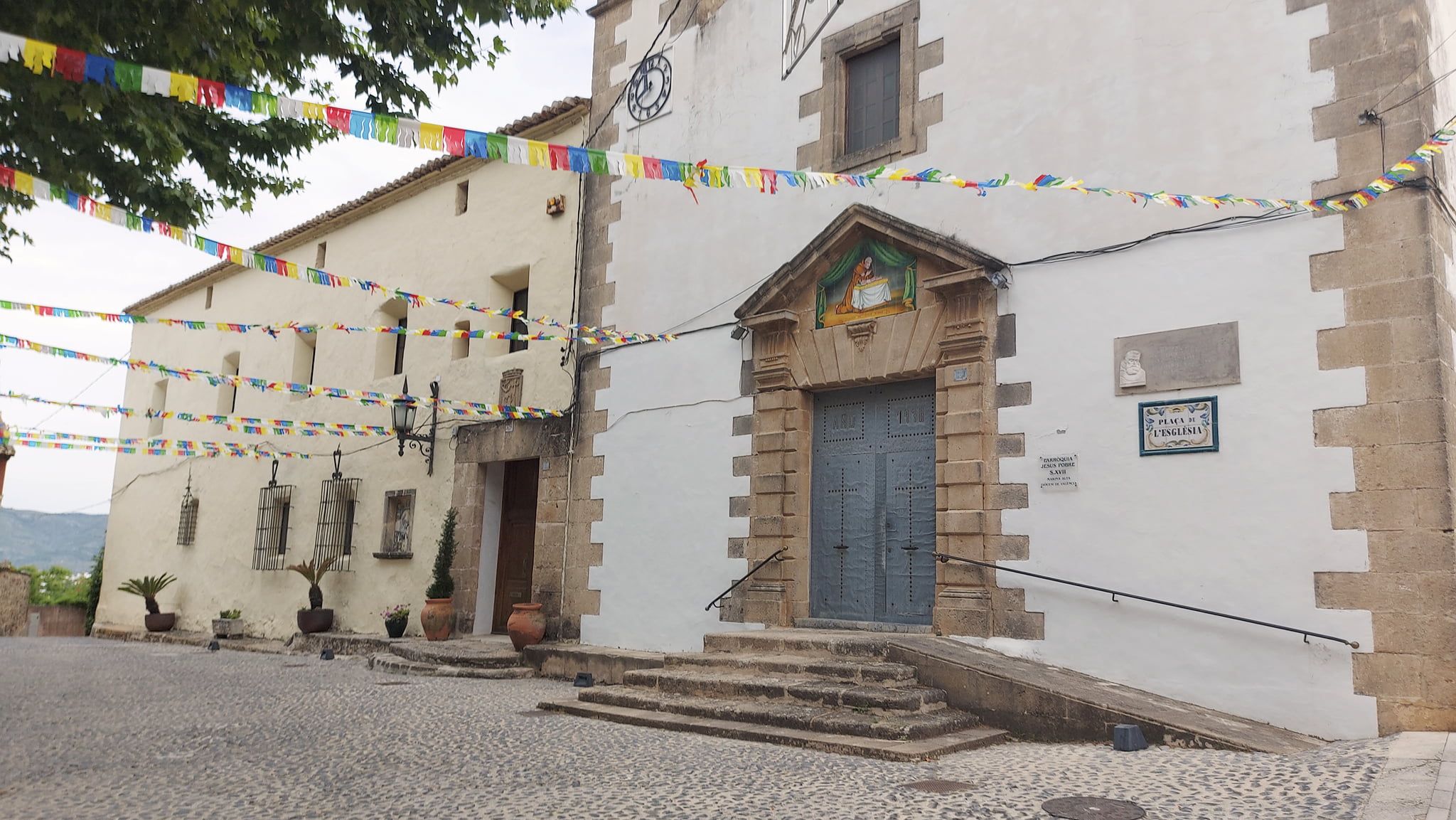 plaza de la iglesia de jesus pobre