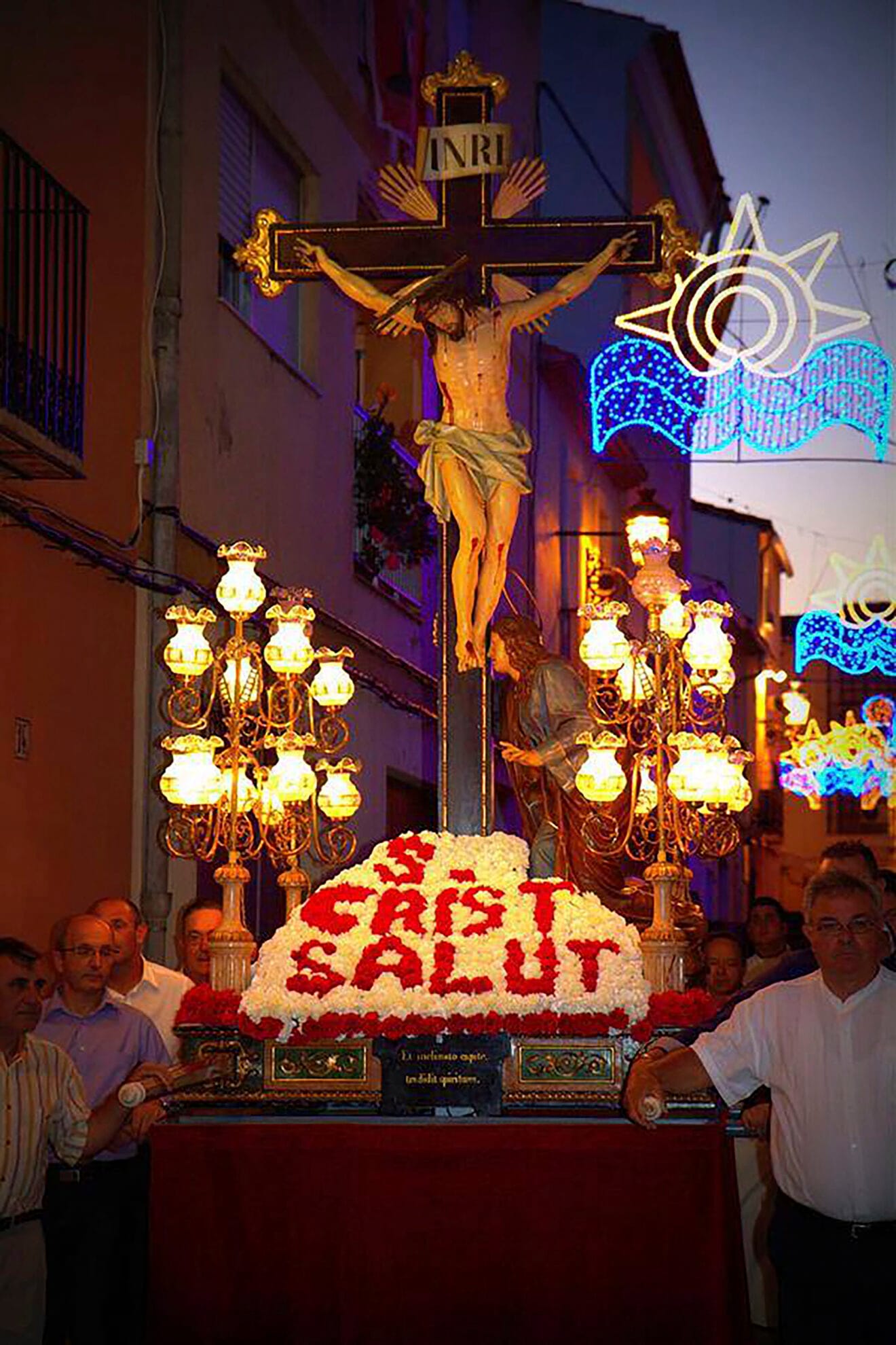 Procesión en las fiestas patronales de Alcalalí 2019