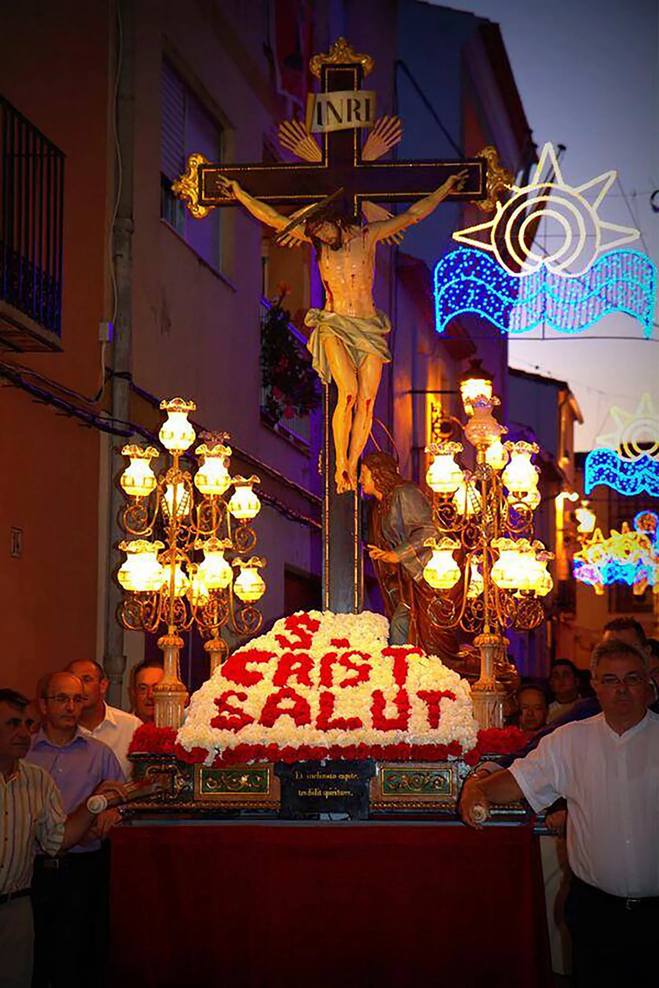 Procesión en las fiestas patronales de Alcalalí 2019