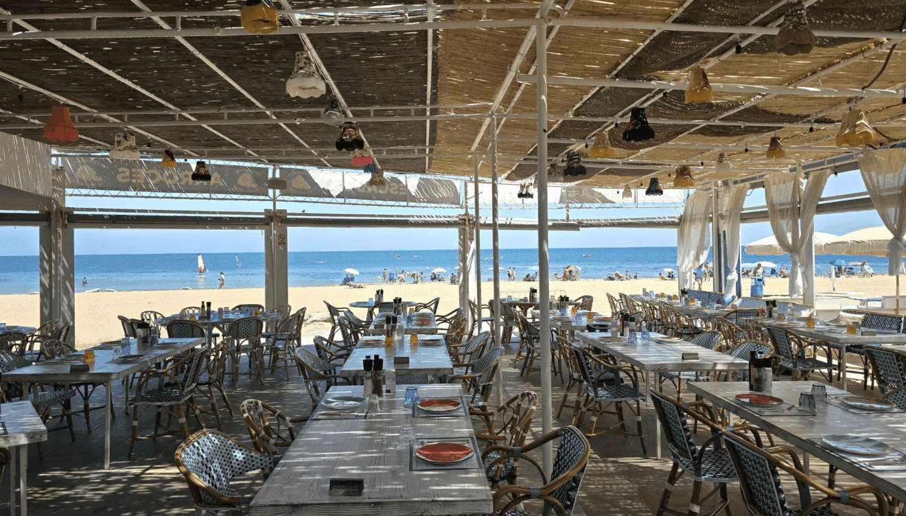 Sabores mediterráneos con vistas incomparables