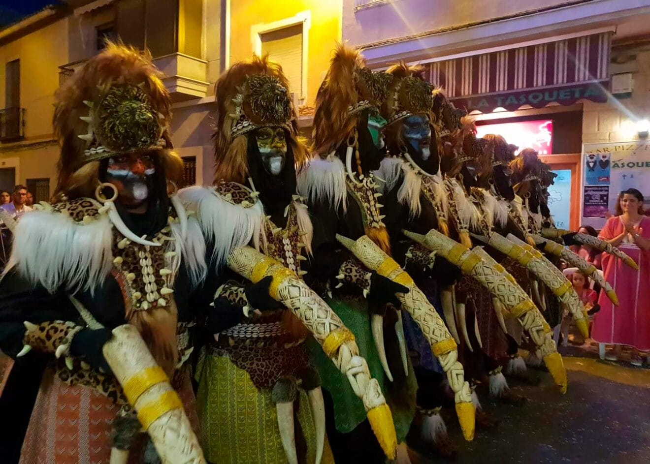 Trajes del bando moro pegolí