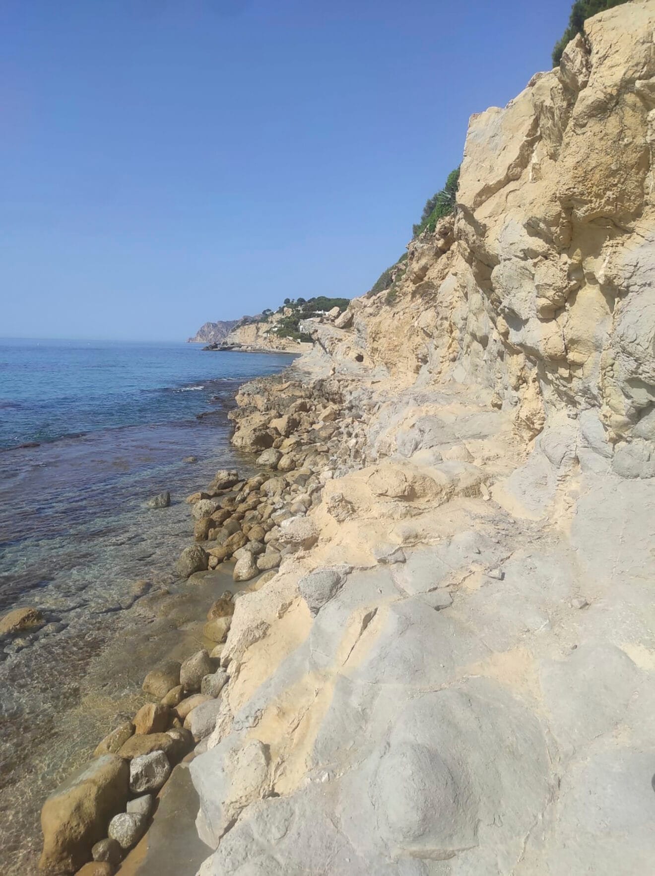 Zona de difícil acceso entre Les Platgetes y l'Andragó donde se localizaba la mujer desaparecida