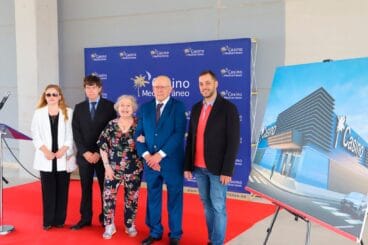 Acto de puesta de la primera piedra del futuro casino de Ondara