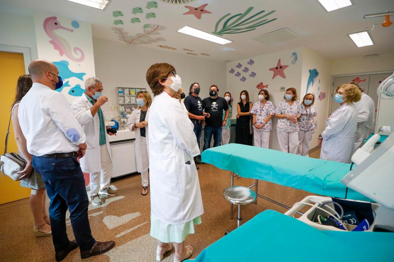 Ambientación en el departamento de pediatría del Hospital La Fe por donación de Teulada-Moraira