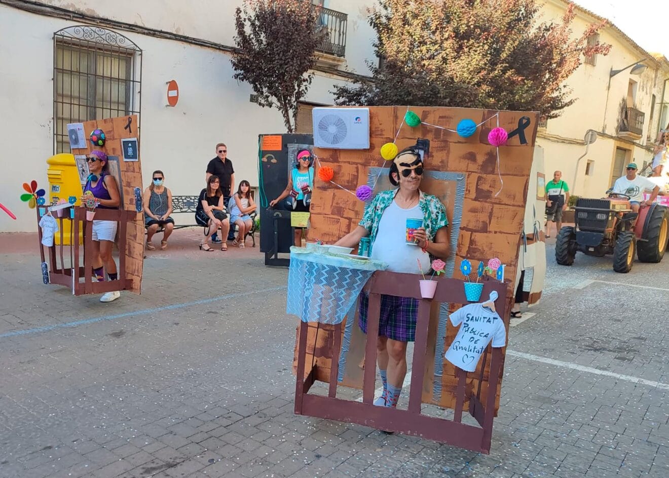 'Balcons confinats', ganadores del primer premio de comparsas de la Soledat 2022 de Ondara