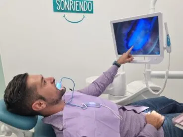 blanqueamiento dental en clinica almidental