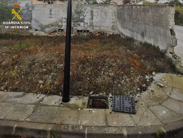 Imagen: Cableado sustraído del alumbrado público